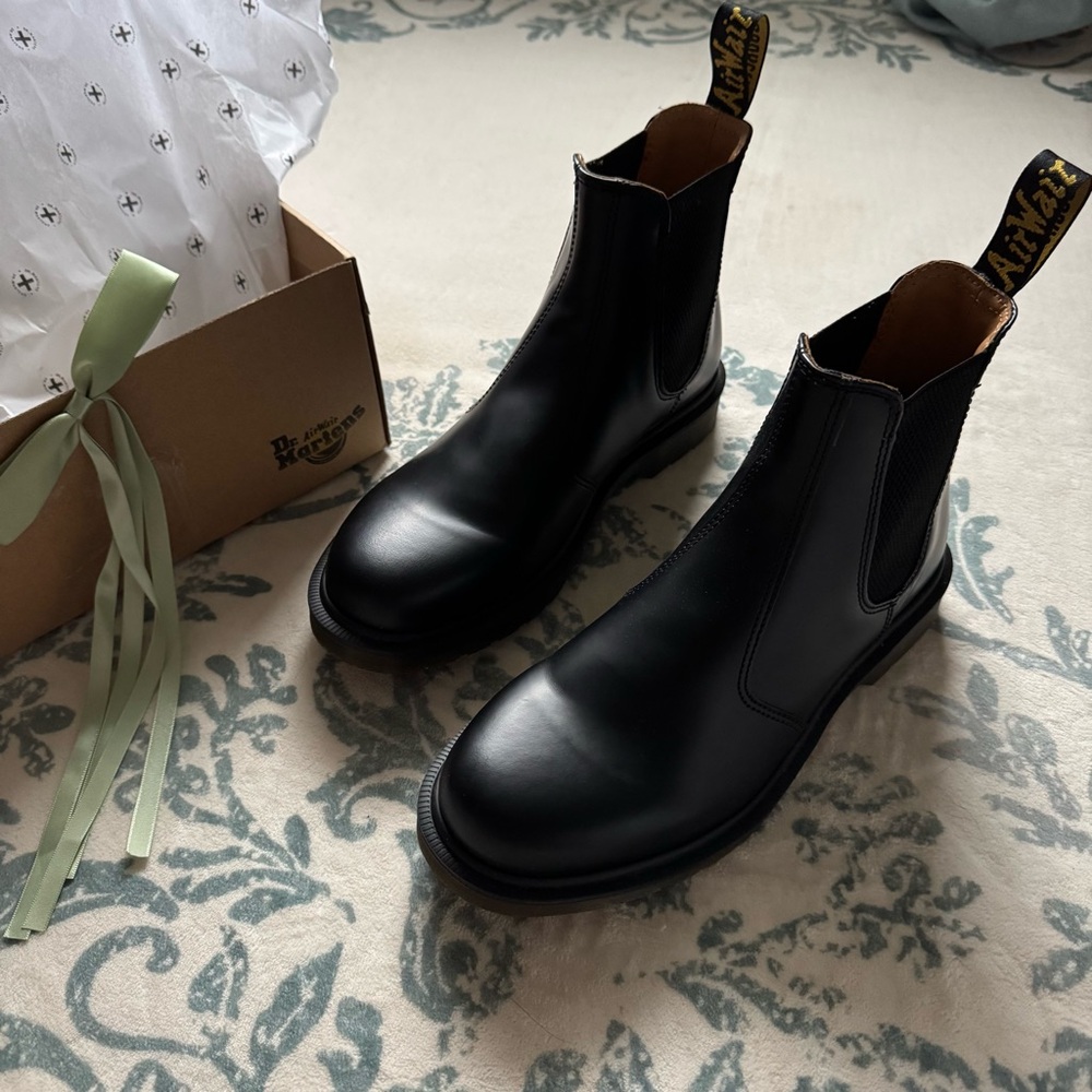 2976 Smooth Leather Chelsea Boots